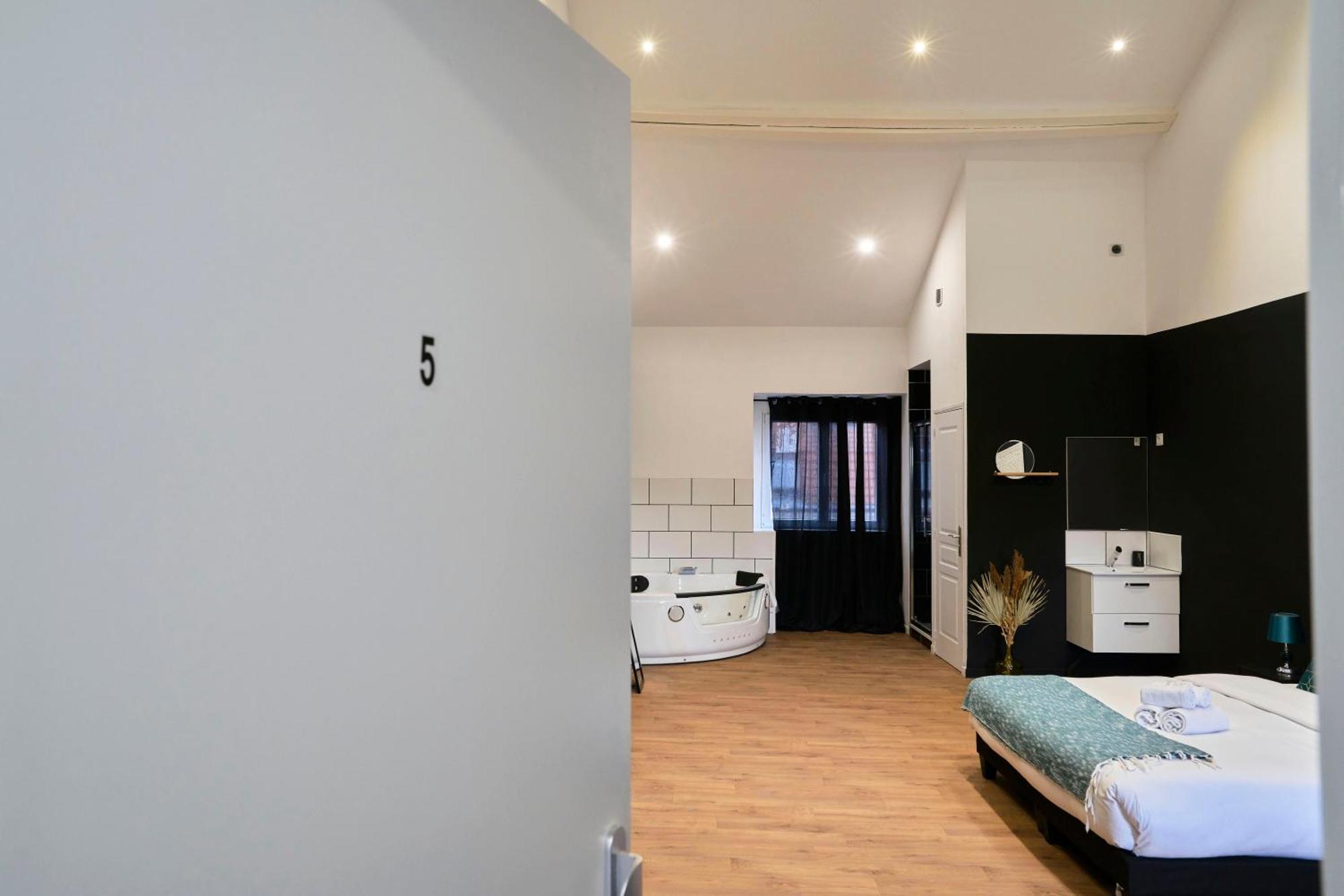 Apartament Ng Prestige - Lille L Roubaix Trichon - Balneo - Netflix - Wifi Zewnętrze zdjęcie